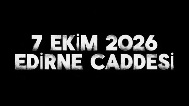 Kırklareli Edirne Caddesi'nde altyapı çalışmaları sırasında cadde üzerinde çalışan iş makineleri