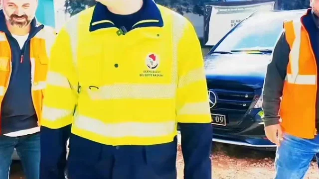 Edirne Caddesi altyapı çalışması sahasında inceleme yapan ekip
